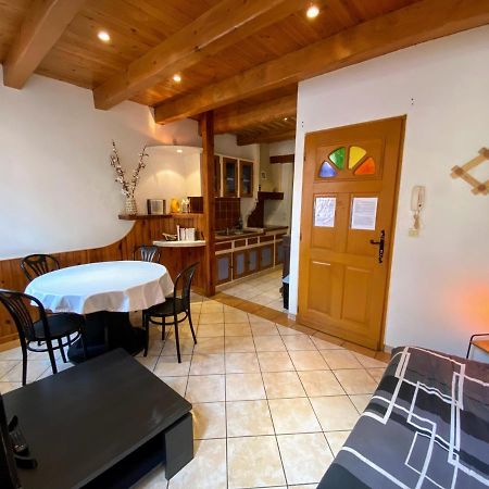 Appartement 4 Pers Plein Centre Ville, Wifi, Balcon Laragne-Monteglin Kültér fotó