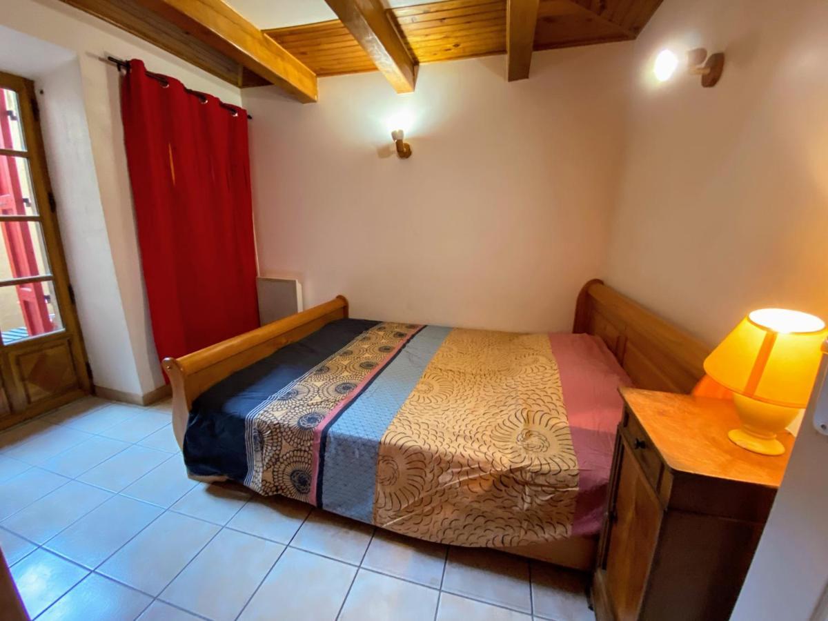 Appartement 4 Pers Plein Centre Ville, Wifi, Balcon Laragne-Monteglin Kültér fotó